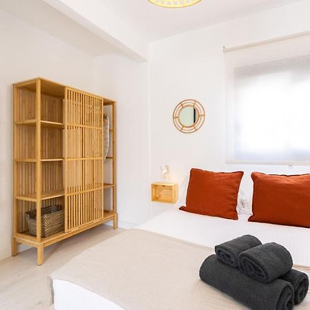 Suite Home Cervantes Malaga Bagian luar foto